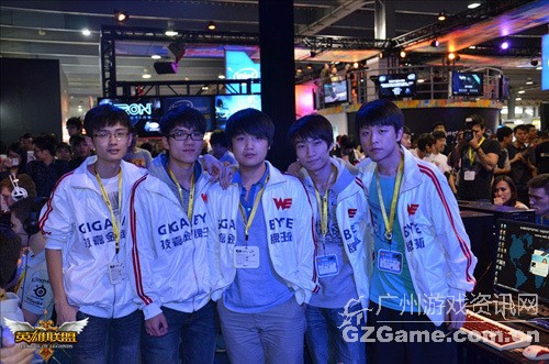 WE.LOL成员合照 WE.LOL成员合照