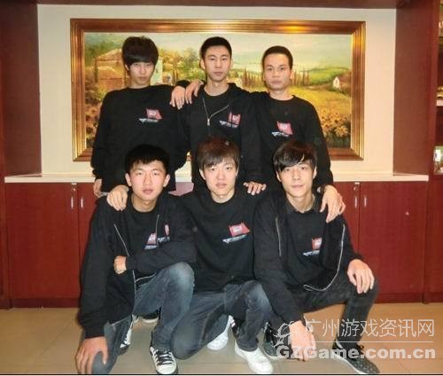 长征兄弟赛前合影 长征兄弟赛前合影